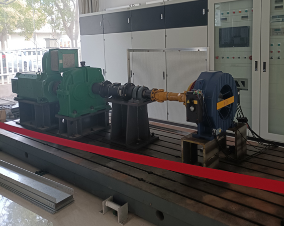 Dynamic load test for traction machine