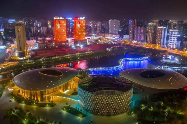 In-depth cooperation between FUJI Precision Elevator and Xinjiang Korla large-scale complex shopping mall: comprehensive layout of 24 elevator equipment